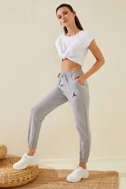 شلوار راحتی کمر کشی نخی جاگر طوسی زنانه برند Sun Victoria کد 1649786587