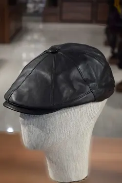 کلاه زمستانی دکمه‎دار کشی کلاسیک مشکی چرم اصل برند Göksu Şapka کد 1706962646