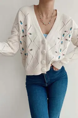 بافتنی گلدار قلاب دوزی شده شیری برند KÜBRA BOUTIQUE کد 1650533116