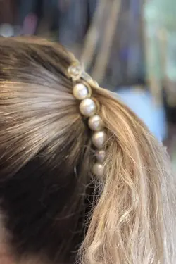 سگک موز مروارید دوزی شده برند İnci Accessories کد 1650849138