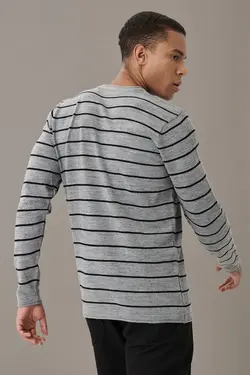 پلیور بافتنی طرح‎دار یقه گرد استاندارد سیاه-طوسی مردانه برند Altınyıldız Classics کد 1650840488