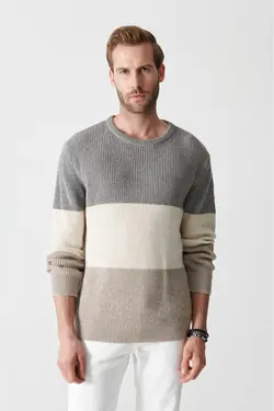 پلیور راه‎راه یقه گرد طوسی مردانه برند Avva کد 1650840918