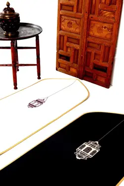 بسته ارتوپدیک سجاده مخملی کرم سیاه برند Oxyofficial کد 1651201686