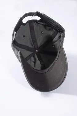 کلاه فلزی بیس بال طرح کهنه شده لوگو‎دار مشکی برند PERLOTUS کد 1651428426