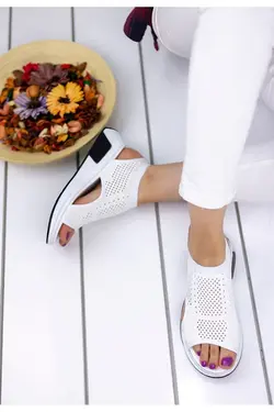 صندل بافتنی فولادی طرحدار سفید زنانه برند otuzbesshoes کد 1651576057