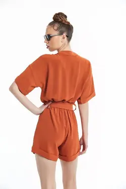 سرهمی شلوارک کمربند‎دار آستین کوتاه آجری برند Okçu Triko کد 1652093109