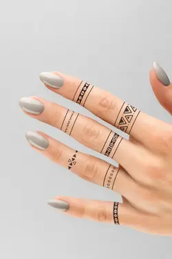 خالکوبی کوچک انگشت قد طرح ابر و باد دستی برند BP Tattoo کد 1652347005