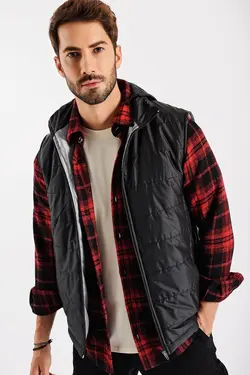 جلیقه اسپرت کلاهدار مخفی مشکی مردانه برند CHUBA کد 1652542575