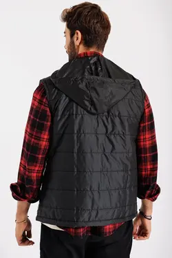 جلیقه اسپرت کلاهدار مخفی مشکی مردانه برند CHUBA کد 1652542575