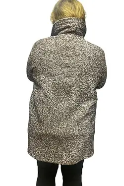 بافتنی جیب دار سبک یقه ایستاده سایز بزرگ قهوه ای سموری پالتو کلاسیک زیپدار نمدی زنانه برند ELSİN BUTİK کد 1652574845