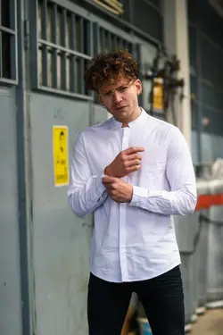 پیراهن سرهمی یقه دیپلمات سفید مردانه برند Karpefingo کد 1652814973