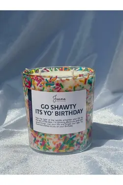 شمع روز تولد معطر بزرگ وانیلی رایحه درمانی برند jeane home decor کد 1652833827