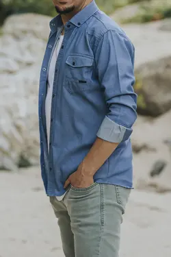 پیراهن جین اسلیم فیت آبی یخ مردانه برند bombe کد 1662452234