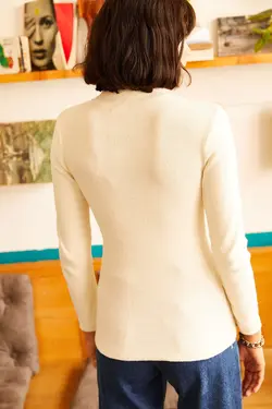 پلیور نیمه یقه اسکی شیری زنانه برند Olalook کد 1663075177