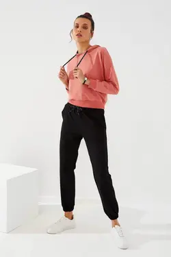 شلوار راحتی پاچه کشی طرح‎دار جیبدار مشکی زنانه برند Tommy Life کد 1663039392