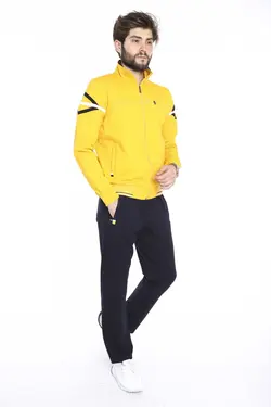 ست لباس راحتی 4فصل یقه ایستاده 40 3نخ زرد طلایی مردانه برند Escetic کد 1663756570