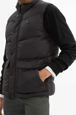 جلیقه پفدار طرح‎دار جیبدار مشکی مردانه برند Danger کد 1665242530