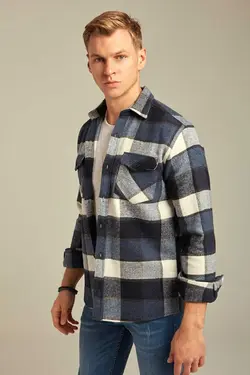 پیراهن دکمه‎دار اسلیم فیت یقه شطرنجی دو جیبه آبی مردانه برند COOL TARZ کد 1665245888