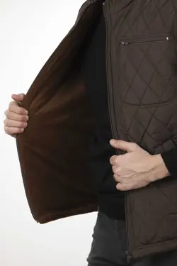 جلیقه قالب راحت جیب دار پفدار پنبه دوزی شده داخل قهوه‎ای مردانه برند neowit کد 1665842108