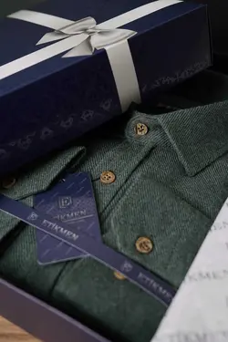 پیراهن جعبه‎دار کادو اسلیم فیت سبز تیره برند Etikmen کد 1665840904