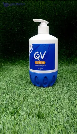 کرم مرطوب کننده پمپی کیو وی، وزن 500 گرم |  Qv Cream Replenish Your Skin - 500g