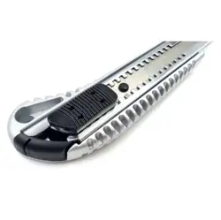 کاتر بزرگ تویو Toyo 18mm فلزی  Toyo 18mm Cutter