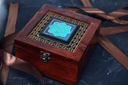 پک هدیه پذیرایی صندوقچه چوبی شکر پنیر 4 خانه مدل مهر 850 گرم