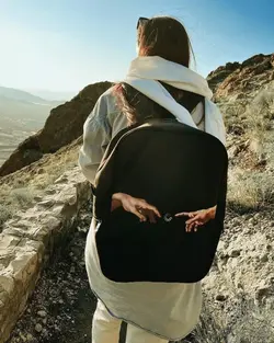 کوله پشتی دست آفرینش - هیچ استور - خرید اینترنتی اکسسوری فانتزی