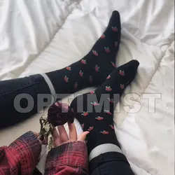 جوراب طرح گل رز - هیچ استور - خرید اینترنتی اکسسوری فانتزی