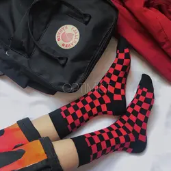 جوراب شطرنجی قرمز و سیاه - هیچ استور - خرید اینترنتی اکسسوری فانتزی