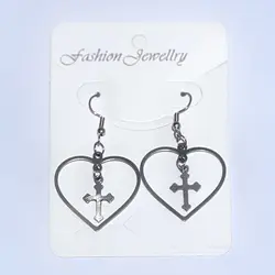 گوشواره قلب و صلیب - هیچ استور - خرید اینترنتی اکسسوری فانتزی