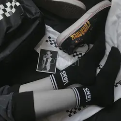 جوراب طرح ونس مشکی - هیچ استور - خرید اینترنتی اکسسوری فانتزی