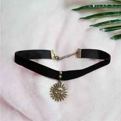 چوکر ماتیلدا لئون - هیچ استور - خرید اینترنتی اکسسوری فانتزی