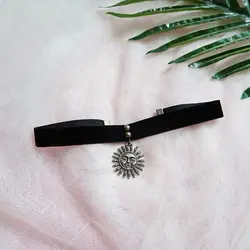 چوکر ماتیلدا لئون - هیچ استور - خرید اینترنتی اکسسوری فانتزی