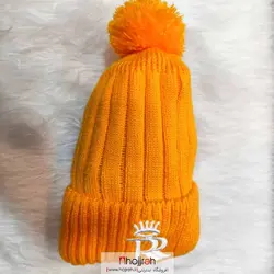 کلاه بافتی منگوله دار طرح R کد RO117