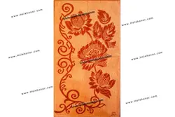 حوله دست و صورت بزرگ هنر طرح میخک