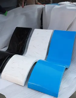 تخت کنار استخری زرفام