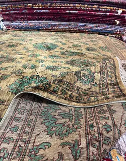 فرش دستباف زیتونی نقش سلطان کد 125
