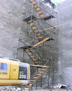 پله داربستی فلزی کارگاهی نهالسان