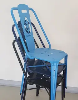 صندلی فلزی ناهارخوری نهالسان طرح برگ مدل نوید