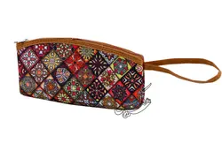 کیف ارایشی ترمه طرح سنتی