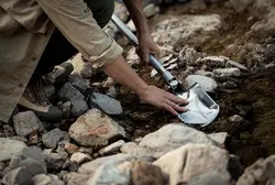 بیل کمپینگ نیچرهایک مدل Multifunctional Outdoor Shovel