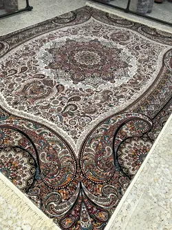 فرش 700 شانه نقشه پارادایس زمینه کرم ☀️ ایران کارپت