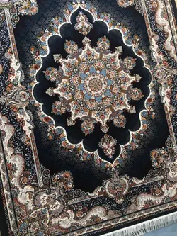 فرش 700 شانه نقشه نیلا زمینه سرمه ای بافت ممتاز