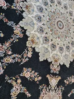 فرش 1500 شانه گل برجسته نقشه صدف زمینه ذغالی ☀️ ایران کارپت