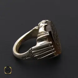 انگشتر عقیق با حکاکی ذکر صلوات مردانه هنر دست استاد شرفیان - کد 8869