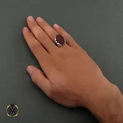 انگشتر عقیق یمن با حکاکی الابذکرالله تطمئن القلوب - کد 8674