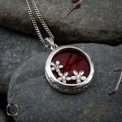 مدال عقیق قرمز طرح بهنوش زنانه - کد 3320