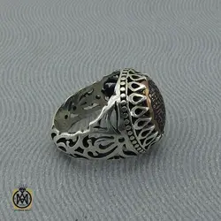 انگشتر حدید با حکاکی قال سید الکونین حسین منی و انا من حسین مردانه - کد 10371