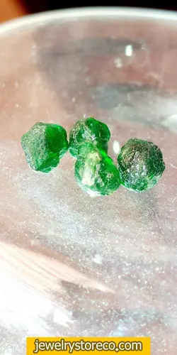 گارنت دمانتوئید 7.90ct کدGN300